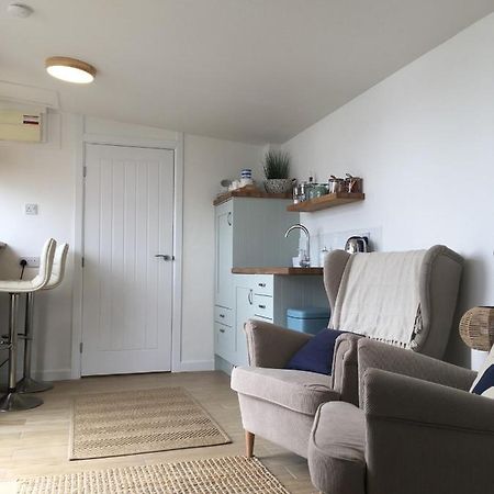 1-Bedroom Chalet With Parking On Site Looe Zewnętrze zdjęcie